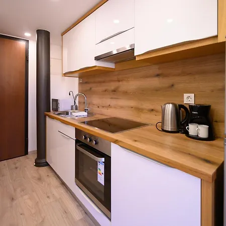 公寓 The Modern Loft